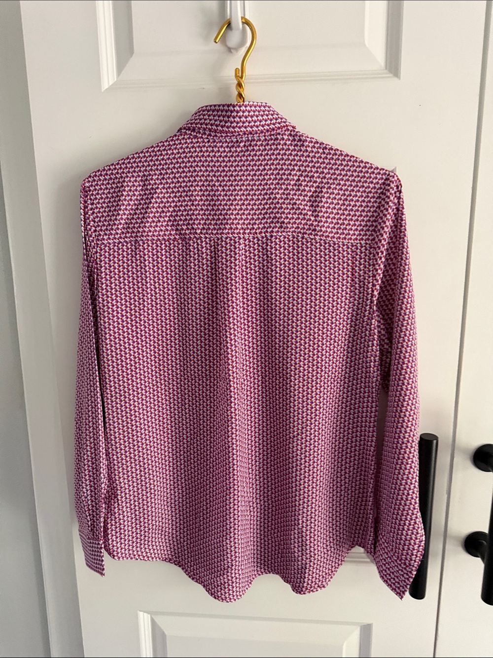 Pink Patterned Long-Sleeve Button-Down blouse - Picture 6 of 6